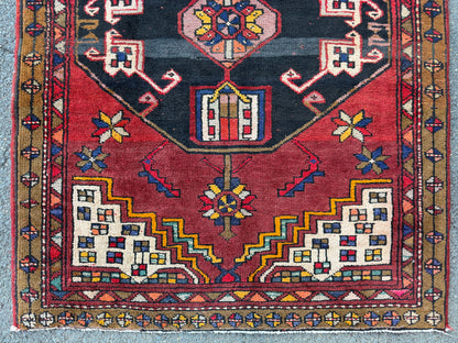 3’11”x13’2” Vintage Hand-Knotted Wool Hamadan Runner