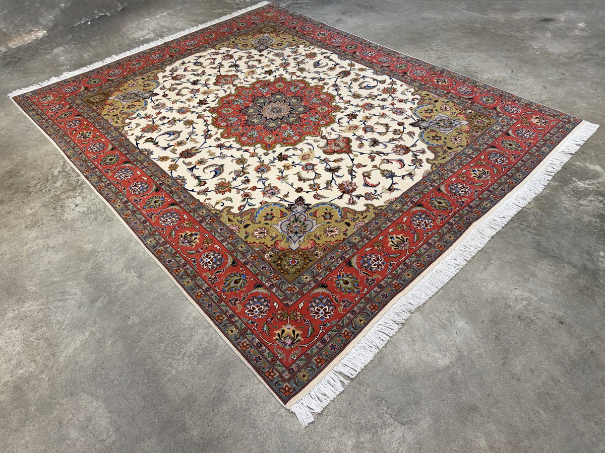 Hand-Knotted 60 Raj Persian Tabriz Rug - 6'9"x8'1"