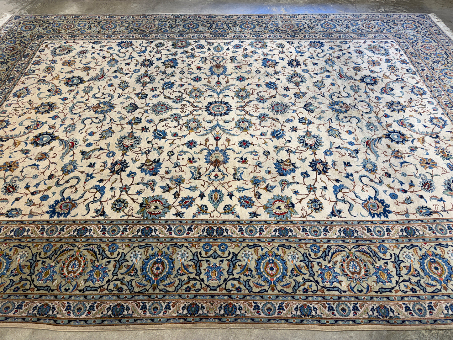9’6”x12’6” Hand-Knotted Persian Kashan Area Rug