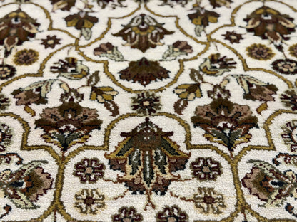 Hand-Knotted Agra Rug - 5’2”x7’