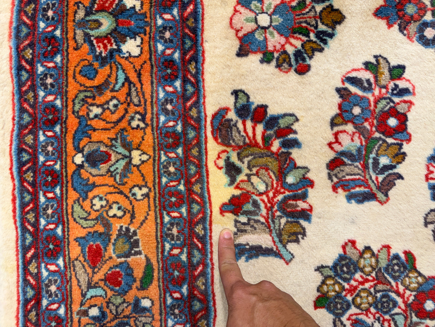 Hand-Knotted Persian Sarouk Rug - 4’3”x6’7”