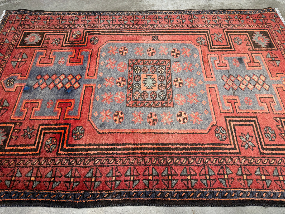 Hand-Knotted Persian Hamadan Rug - 4'2"x6'5"