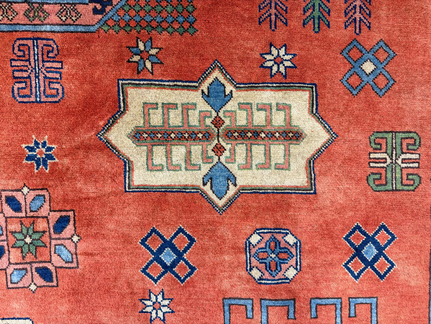 8’10”x11’ Hand-Knotted Wool Kazak Area Rug