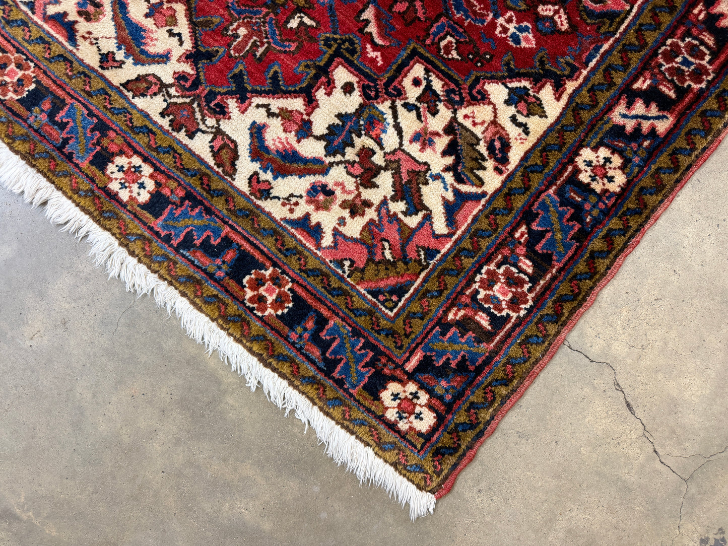 Hand-Knotted Persian Heriz Rug - 3’4”x4’6”