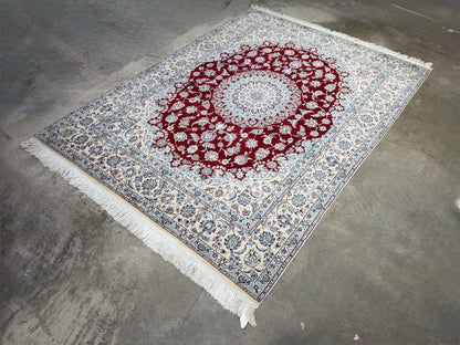Hand-Knotted 6 La Persian Nain Rug - Signed Habibian - 5'3"x7'3"