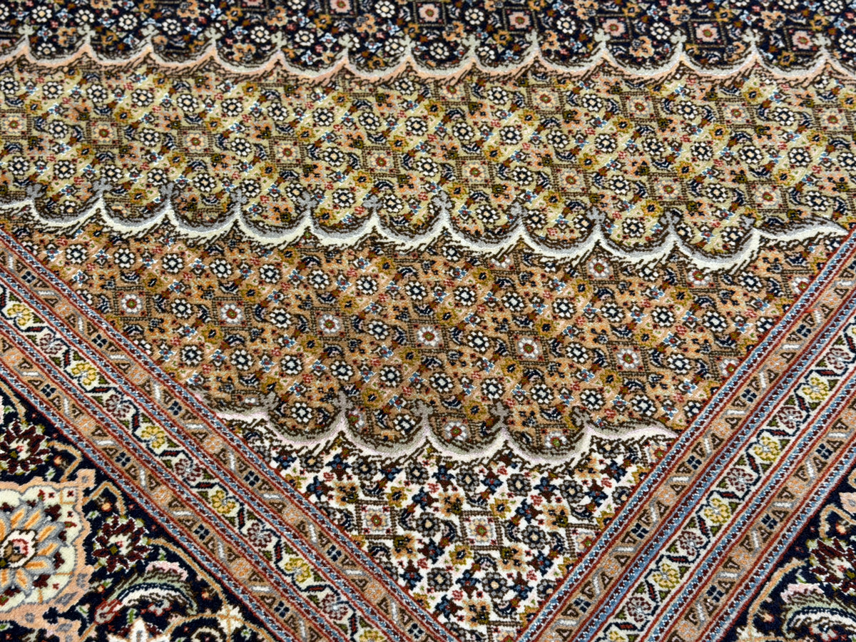 Hand-Knotted Persian Tabriz Mahi Rug - 6'6"x9'9"