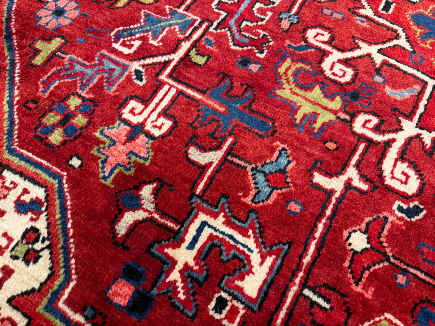 Hand-Knotted Persian Heriz Rug - 7’9”x9’6”