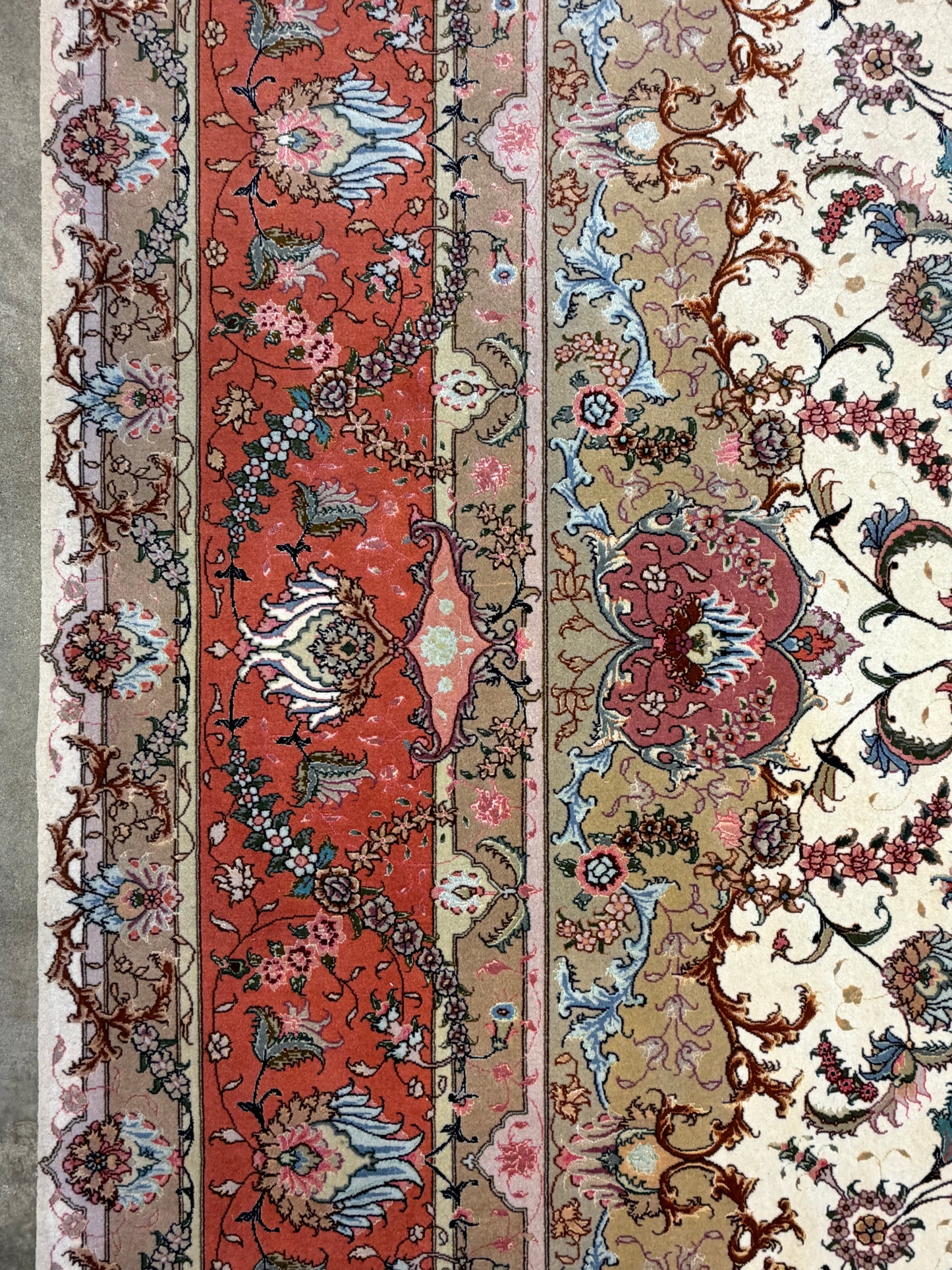 10’x12’9” Fine Hand-Knotted Persian Tabriz Area Rug