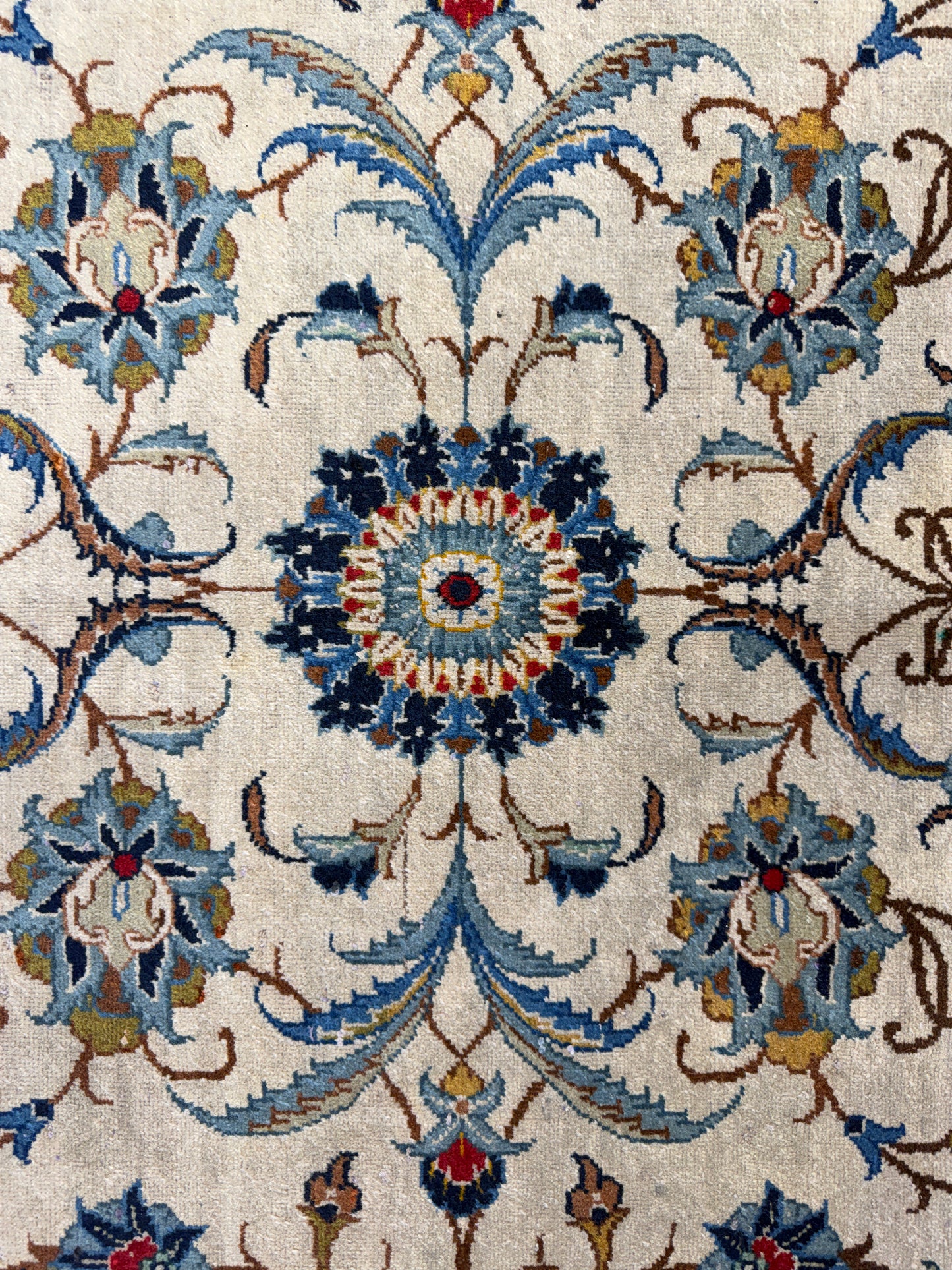 9’6”x12’6” Hand-Knotted Persian Kashan Area Rug