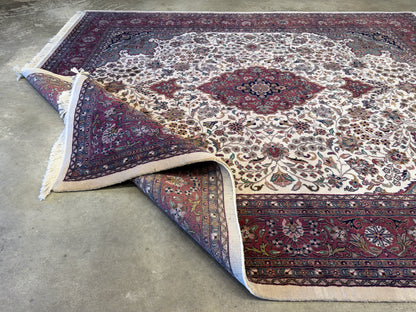 8’2”x9’11” Hand-Knotted Indo Kashan Area rug