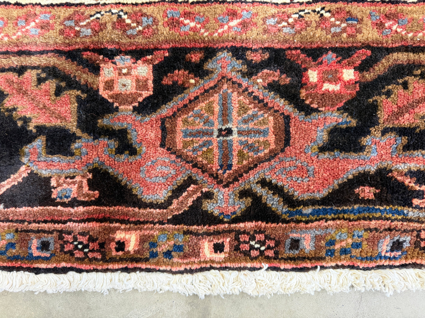 9’9”x11’2” Hand-Knotted Persian Heriz Rug