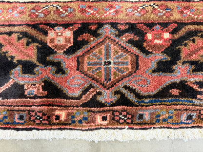 9’9”x11’2” Hand-Knotted Persian Heriz Rug