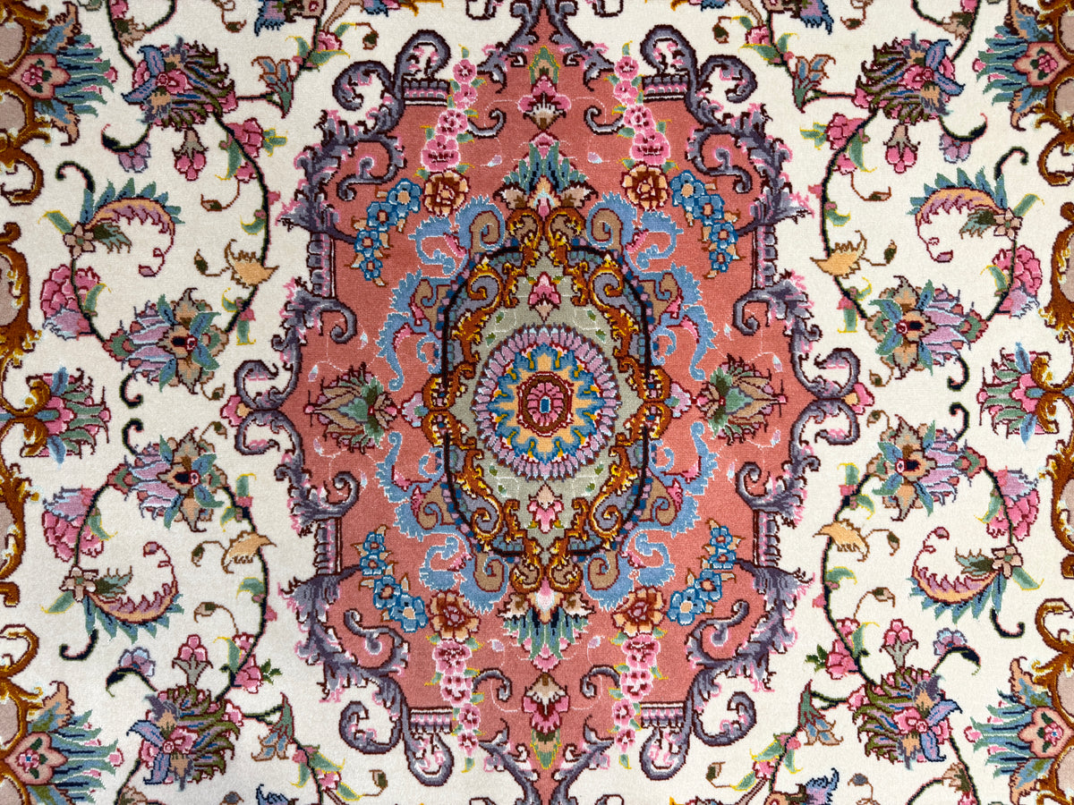 Hand-Knotted 60 Raj Persian Tabriz Rug - 4'11"x6'9"