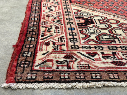Hand-Knotted Persian Hamadan Rug - 4’5”x6’6”