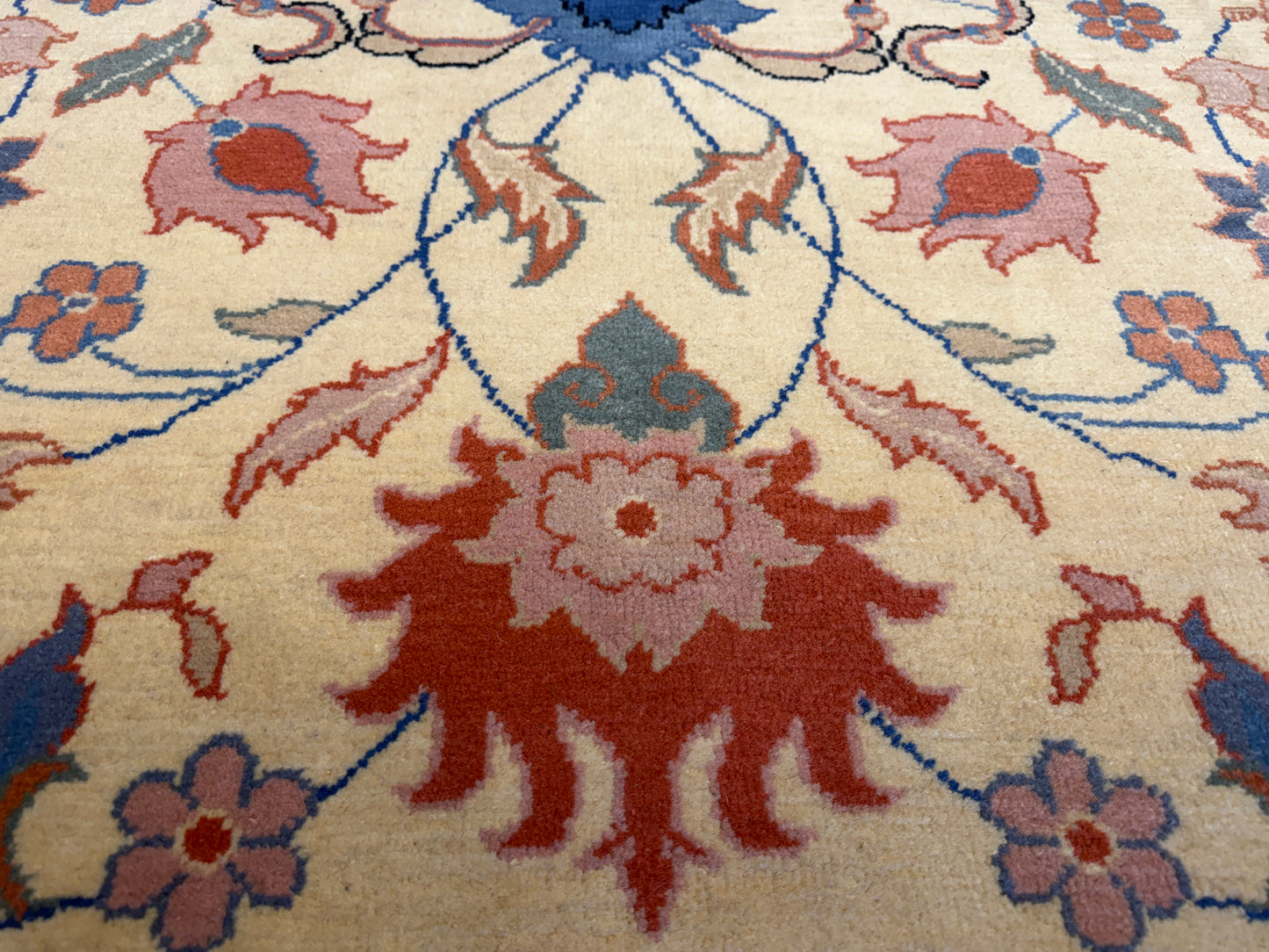 7’10”x10’2” Hand-Knotted Wool Tabriz Romanian Area Rug