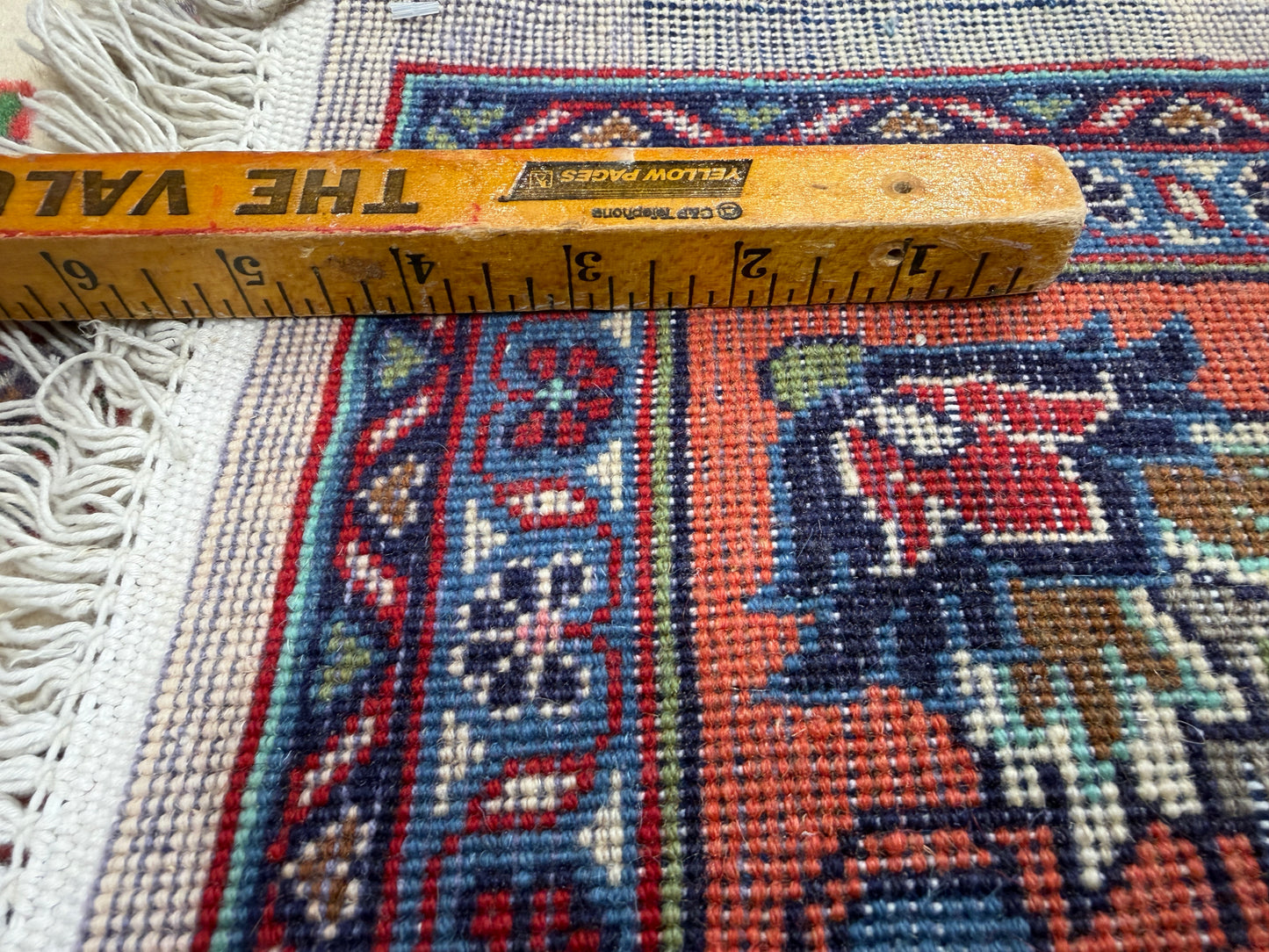 Hand-Knotted Persian Sarouk Rug - 4’3”x6’7”