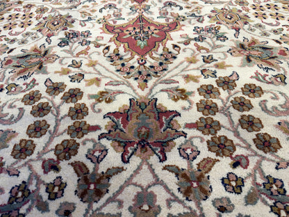 8’2”x9’11” Hand-Knotted Indo Kashan Area rug