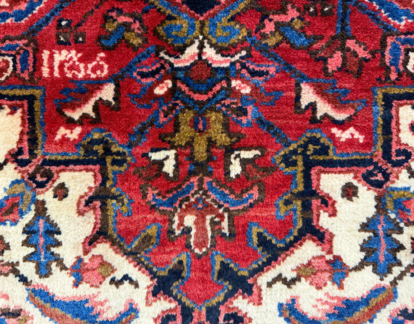 Hand-Knotted Persian Heriz Rug - 3’4”x4’6”