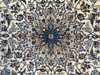 Hand-Knotted 9 La Persian Nain Rug - 6’7”x10’5”