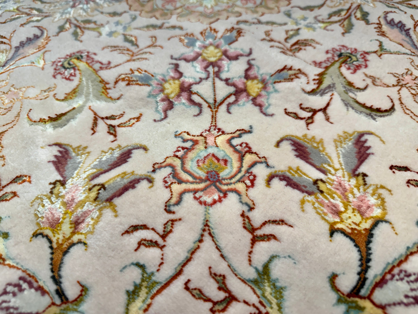 10’ Diameter Very Fine Hand-Knotted Wool & Silk Round Tabriz Persian Rug - 10x10 Handmade Carpet