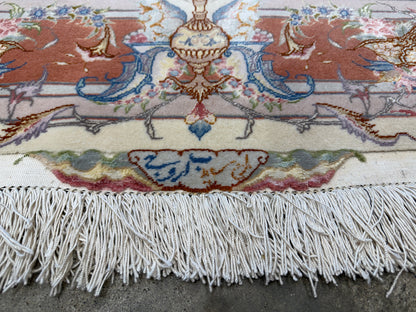 Hand-Knotted Persian Tabriz 60 Raj Rug - Signed Orouji - 5'x6'8"