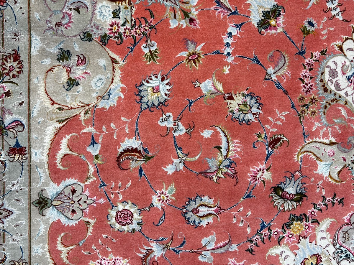 8'4"x12'3" Very Fine Hand-Knotted Wool & Silk Tabriz Rug