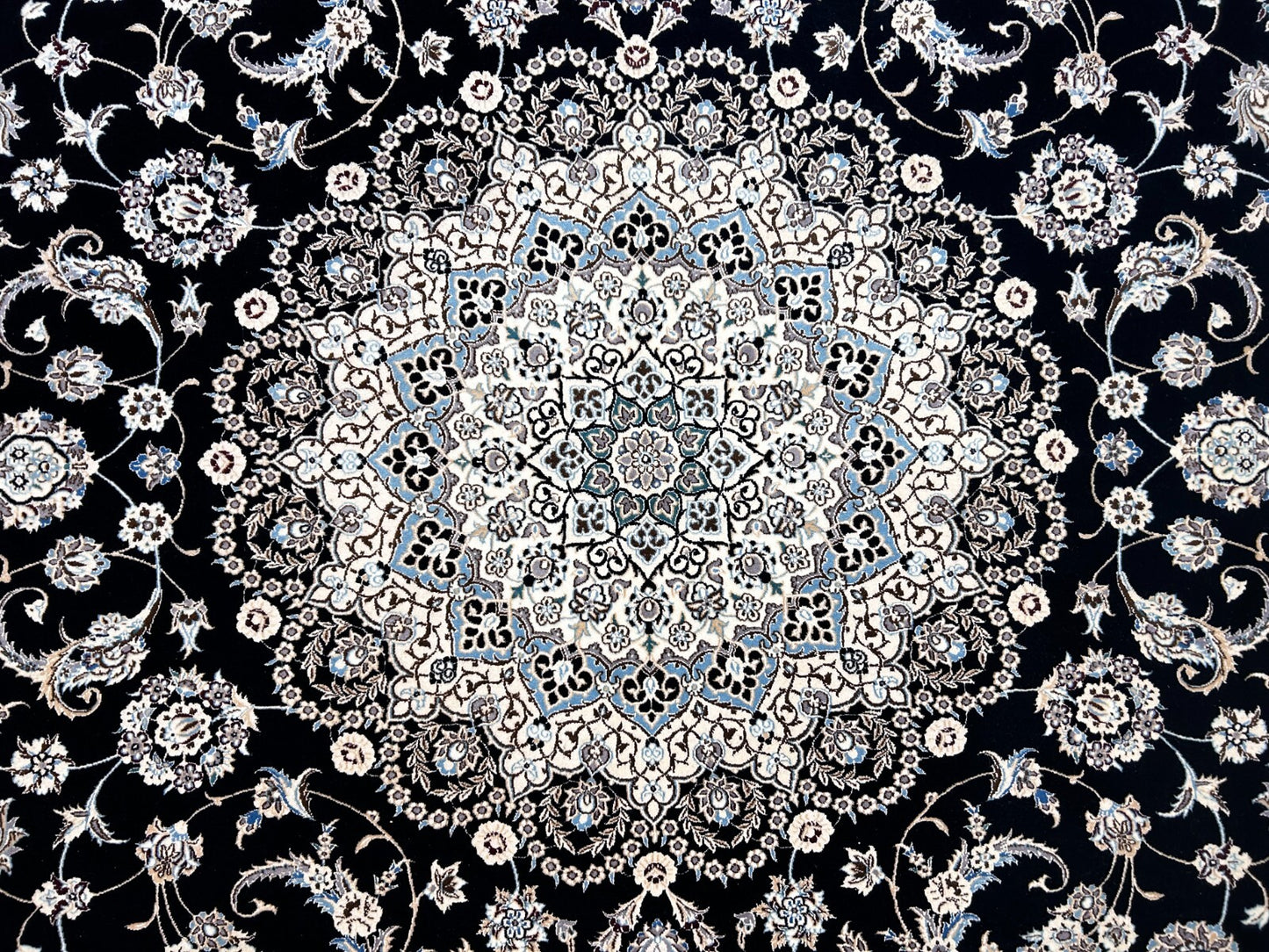  8'3"x11'10'' Very Fine Silk & Wool Habibian Nain Area Rug - Area Carpet