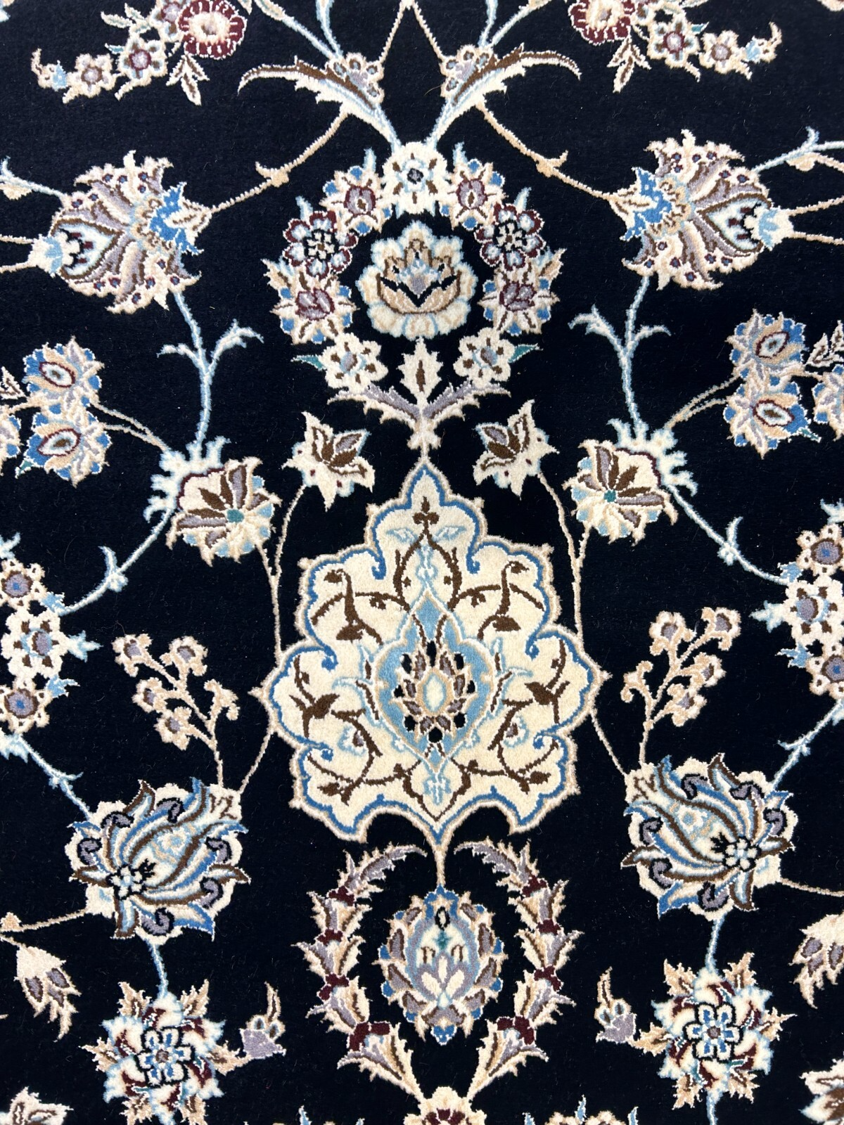  8'3"x11'10'' Very Fine Silk & Wool Habibian Nain Area Rug - Area Carpet
