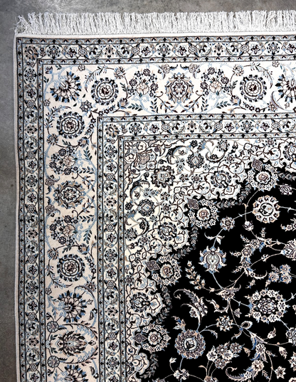  8'3"x11'10'' Very Fine Silk & Wool Habibian Nain Area Rug - Area Carpet