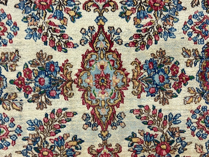 2'11"x5'1" Antique Hand-Knotted 100% Wool Pile Kermane Area Rug - Carpet