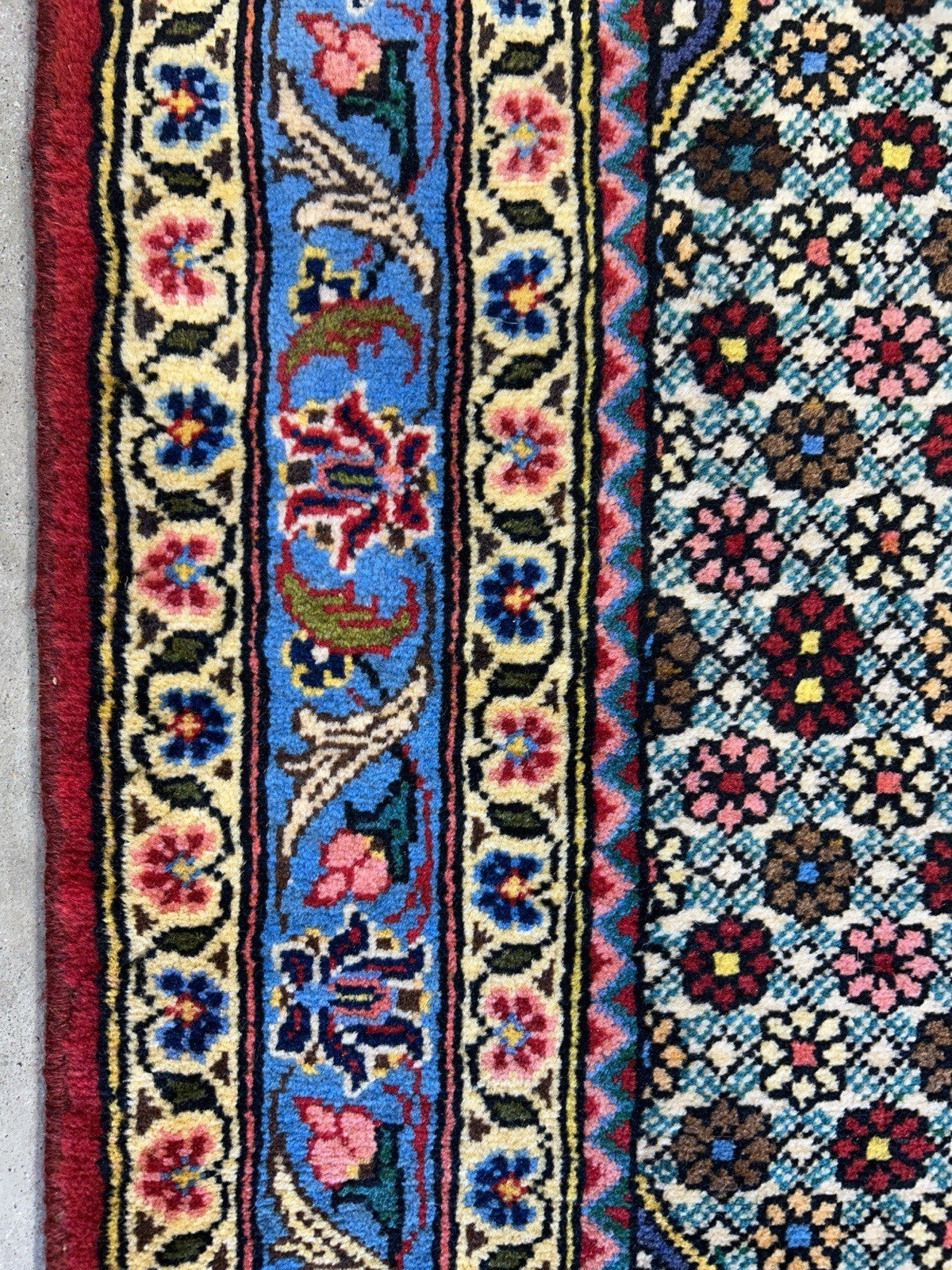 3'5"x5'2" Hand-Knotted 100% Wool Pile Persiane Bakhtiari Rug