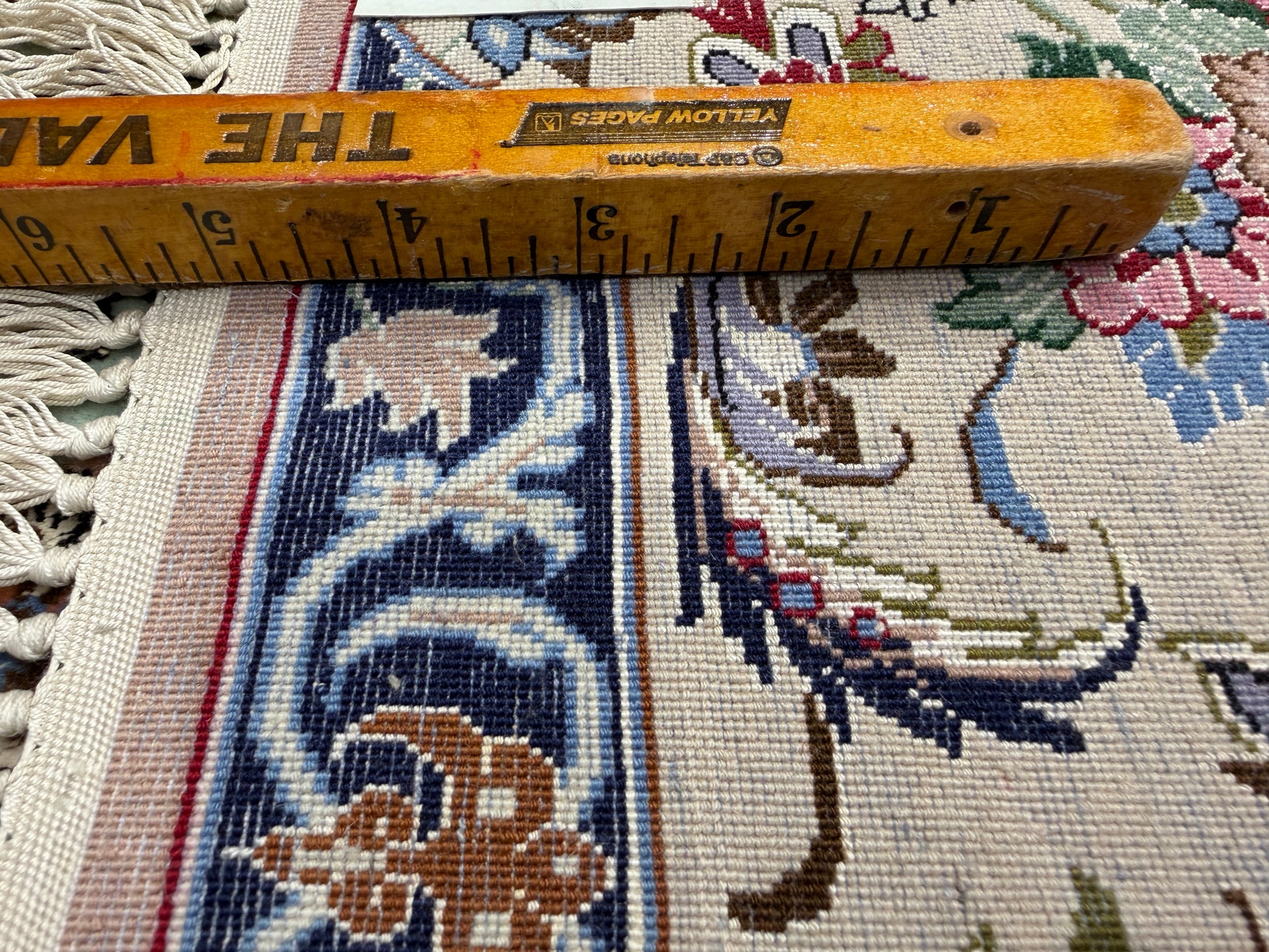 Hand-Knotted-Persian-Isfahan-Rug-fine-silk-wool-3x5-1