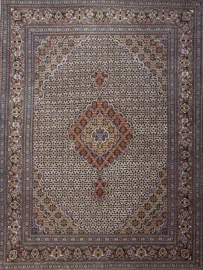 Hand-Knotted Persian Tabriz Mahi Rug - 4'9"x6'7"