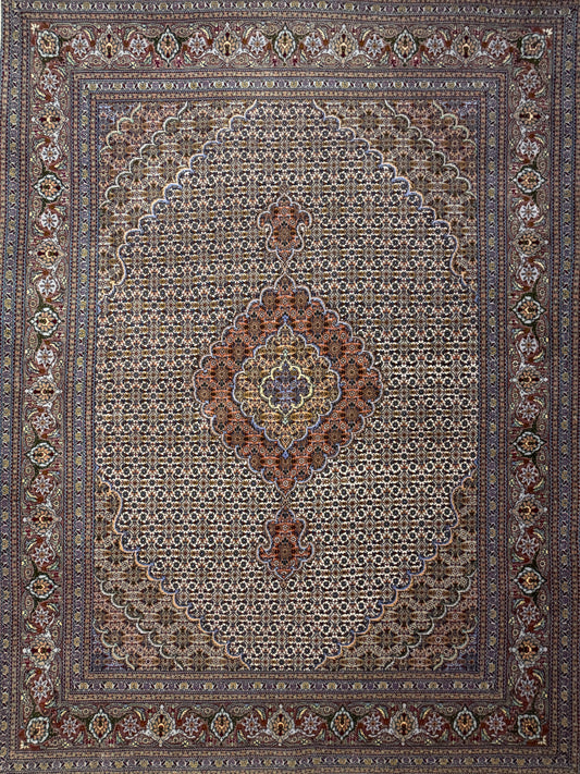 Hand-Knotted Persian Tabriz Mahi Rug - 4'9"x6'7"
