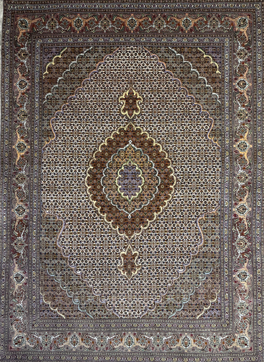 Hand-Knotted Persian Tabriz Mahi Rug - 4'7"x6'7"