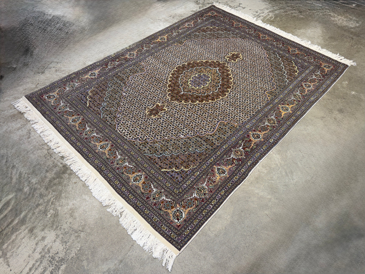 Hand-Knotted Persian Tabriz Mahi Rug - 4'7"x6'7"