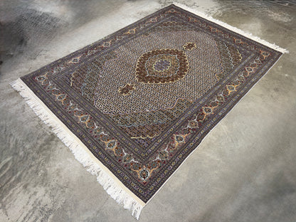 Hand-Knotted Persian Tabriz Mahi Rug - 4'7"x6'7"