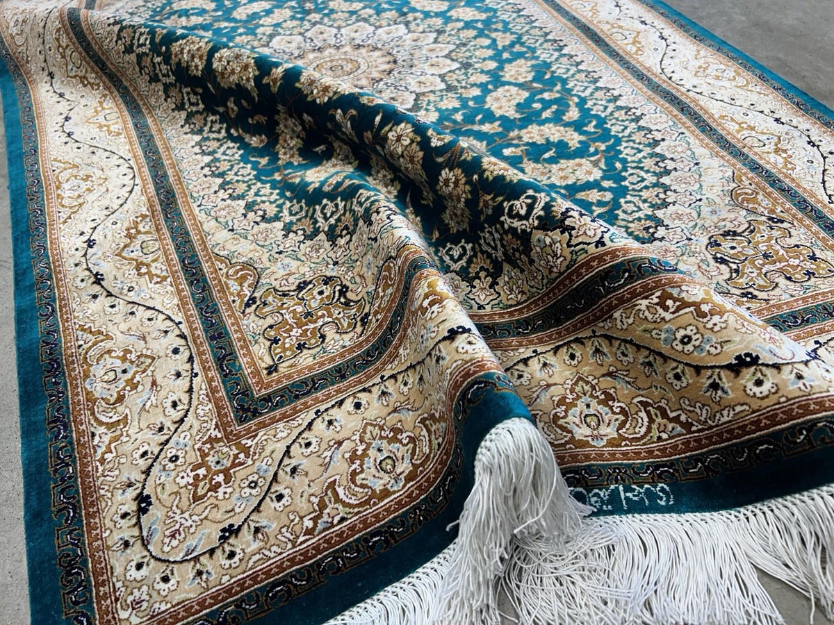 Luxurious Hand-Knotted 100% Silk Persian Qum Rug - Signed - 3'2"x5'