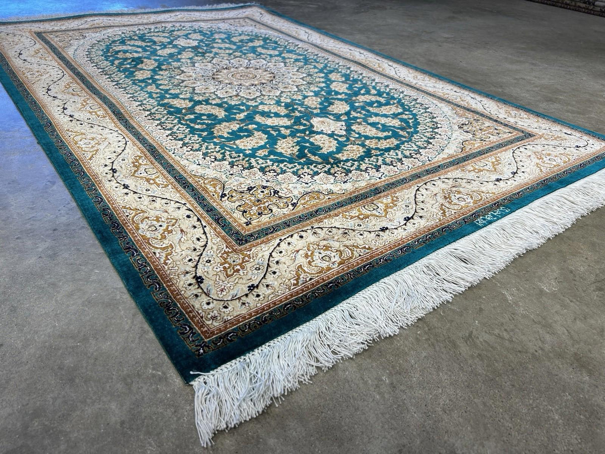 Luxurious Hand-Knotted 100% Silk Persian Qum Rug - Signed - 3'2"x5'