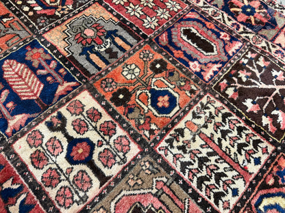 Hand-Knotted Persian Bakhtiari Rug - 8'7"x12'4"