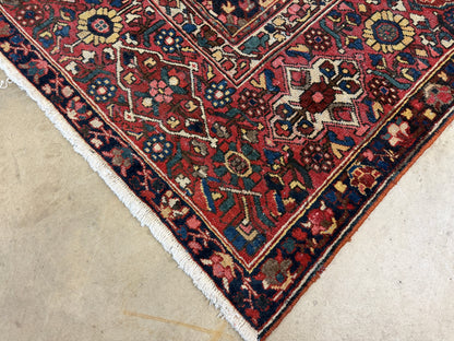 Hand-Knotted Persian Bakhtiari Rug - 10'6"x13'2"