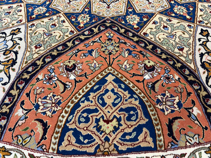 10’ Diameter Very Fine Hand-Knotted Wool & Silk Round Tabriz Persian Rug - Dome Design