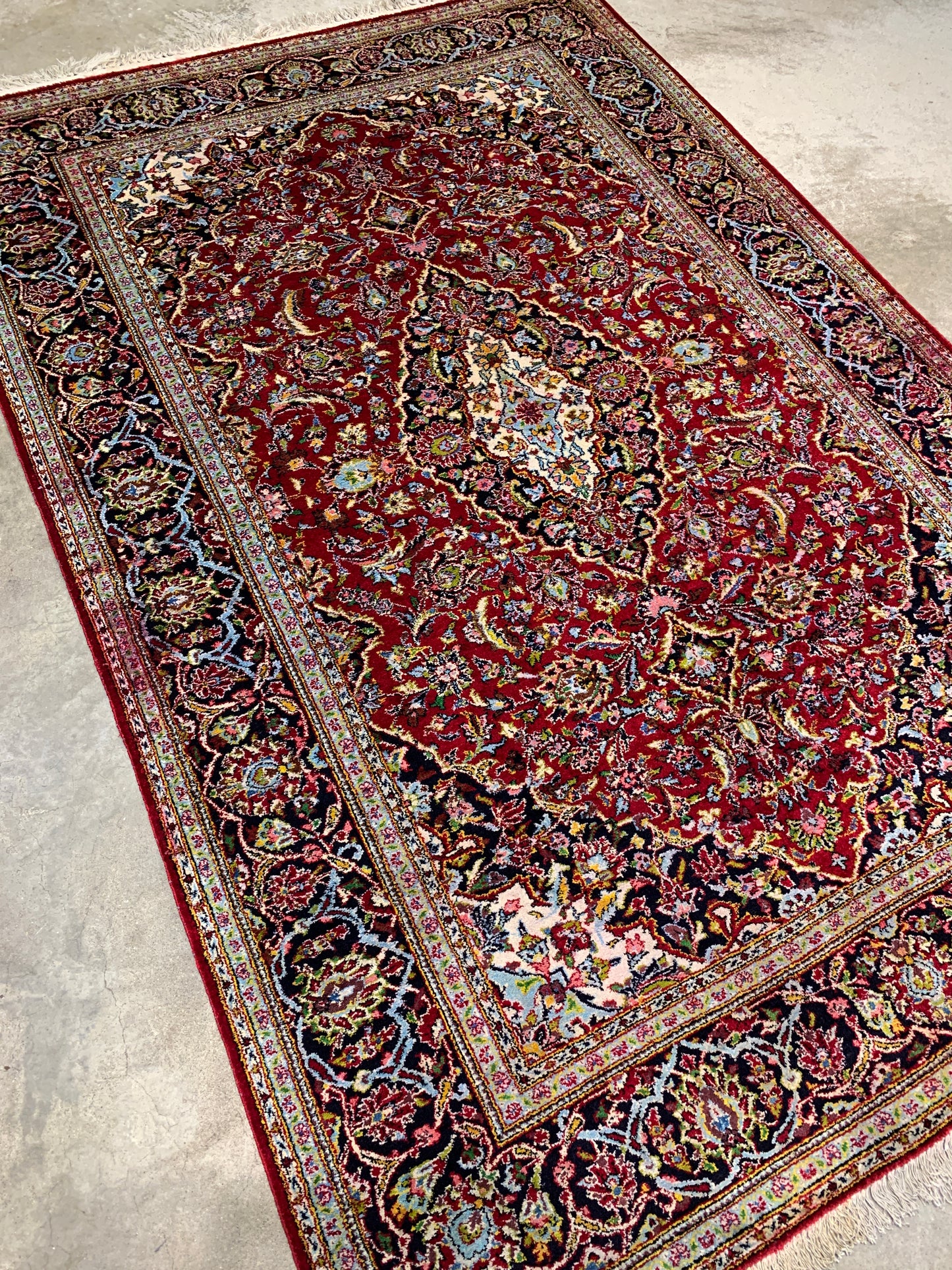4'4"x6'6" Hand-Knotted Persian Qum 100% Silk Area Rug Handmade