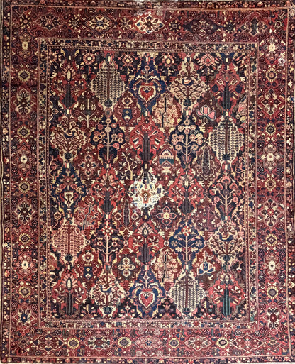 Hand-Knotted Persian Bakhtiari Rug - 10'6"x13'2"