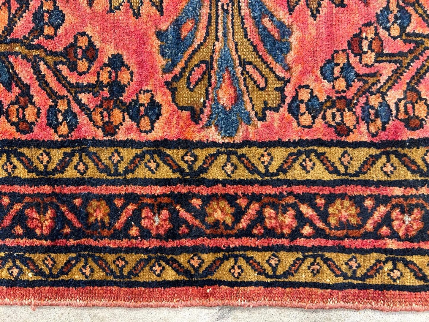 3'6"x4'5" Antique Hand-knotted Wool Sarouke Area Rug - Handmade Red 3x4 Carpet