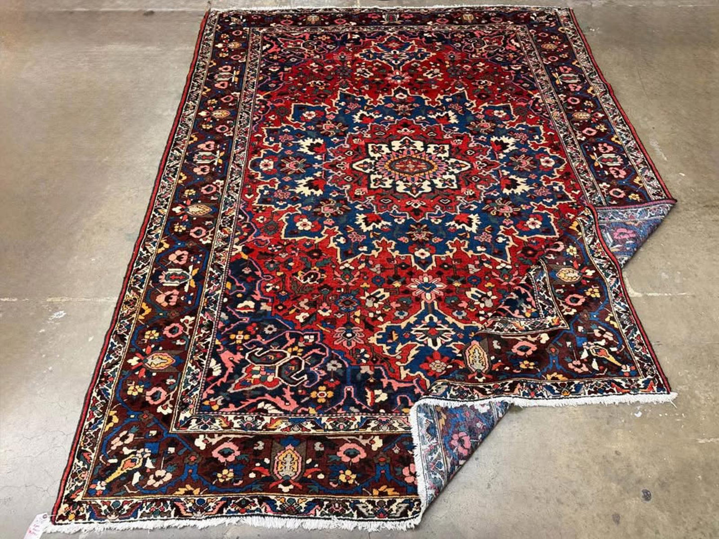 9’1”x12’ Hand-Knotted Wool Bakhtiari Rug