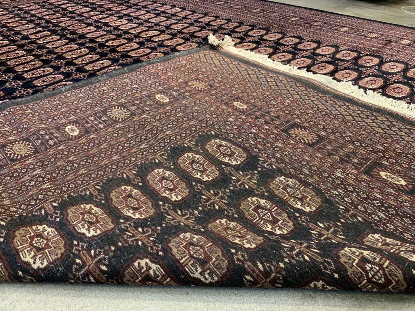 10'2"x13'3" Handmade 100% Wool Bokhara Rug