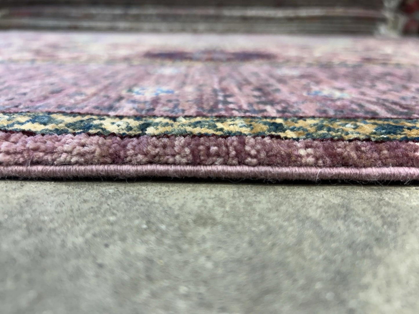 8’5”x9’10” Hand-Knotted Wool Mamluk Medallion Area Rug
