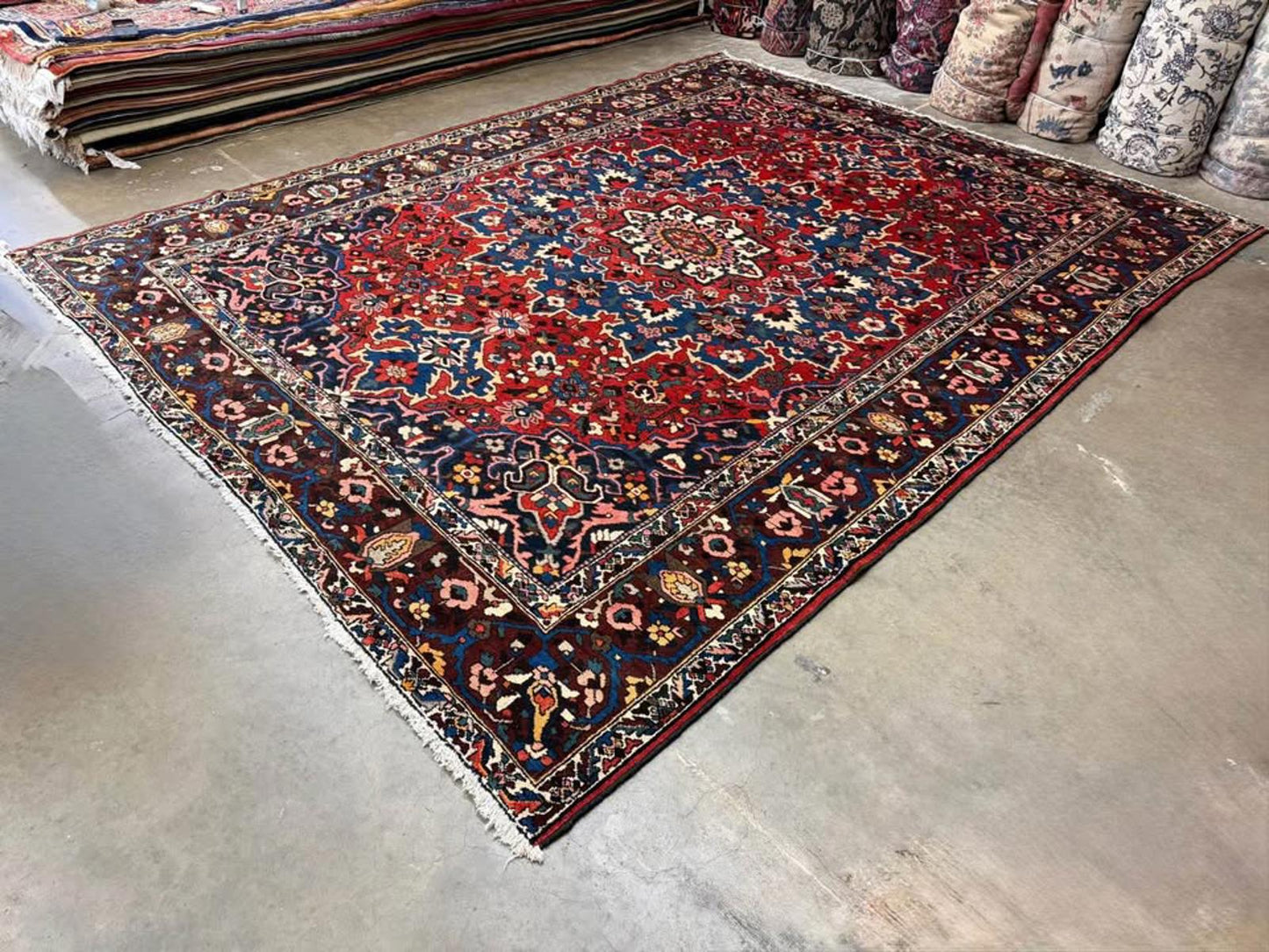 9’1”x12’ Hand-Knotted Wool Bakhtiari Rug