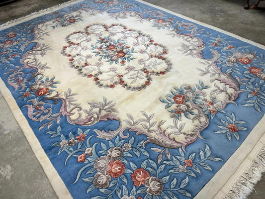 8'2"x11'2" Handmade 100% Wool Chinese Abusson Rug